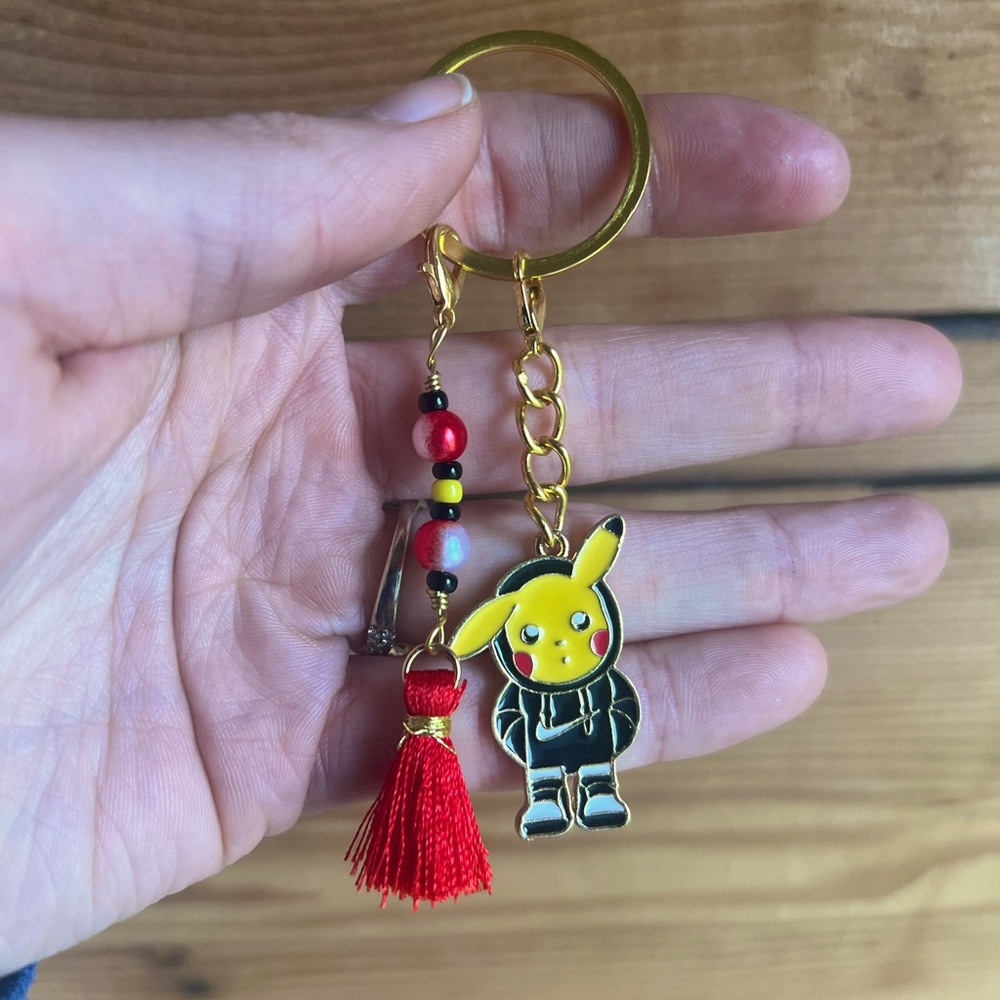 Pokémon Keychain - Pikachu/Nike